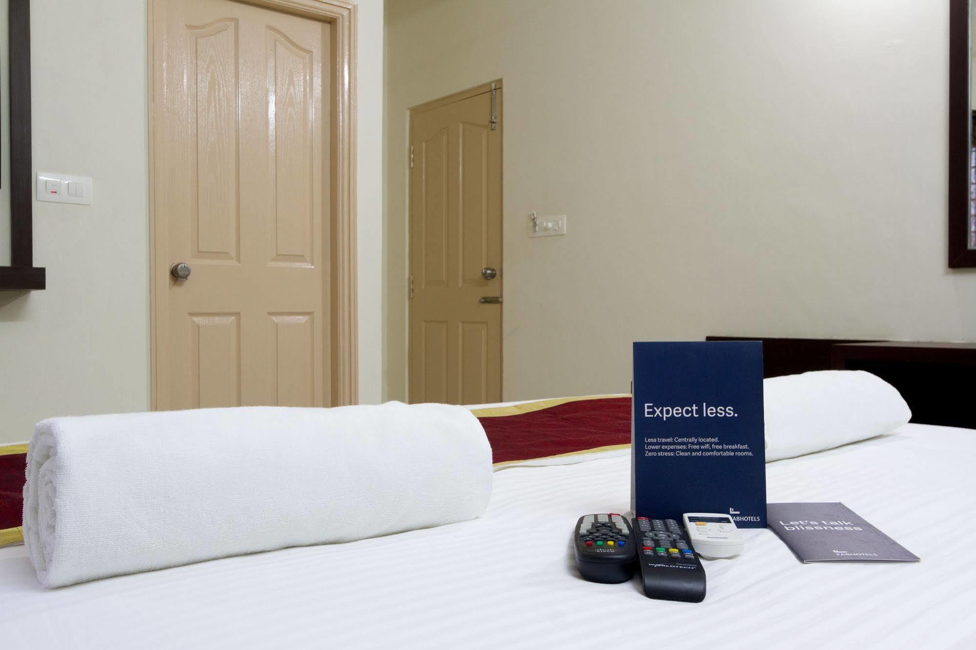 Fabhotel Rms Comforts - Nr Yeshwantpur Railway Station Bangalore Ngoại thất bức ảnh